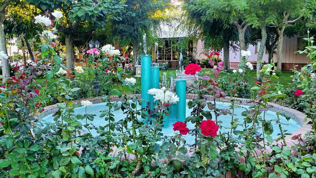 Jardins Del Segria Hotel Lleida Exterior foto