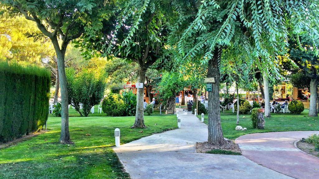 Jardins Del Segria Hotel Lleida Exterior foto